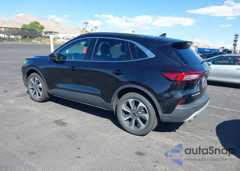 2025 Ford Escape Platinum z USA, uszkodzony, nr VIN 1FMCU9JA1SUB45763